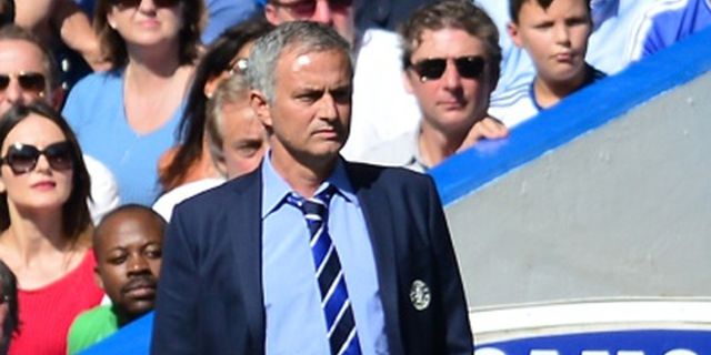 Mourinho Akui Leicester Sukses Buat Chelsea Bekerja Keras