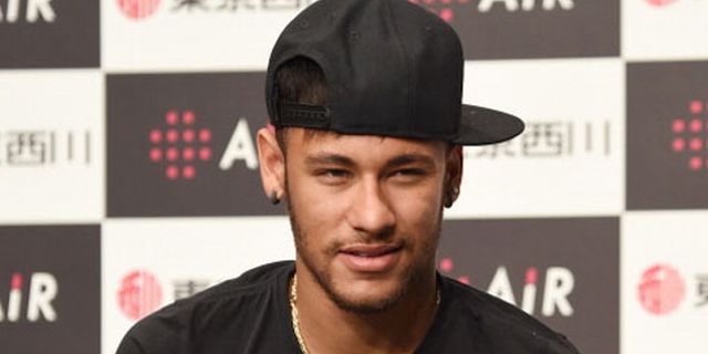 Urung Jadi Pesepakbola, Neymar Ingin Jadi Penyanyi 