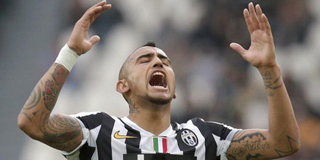 Juve Tolak Lego Vidal ke United