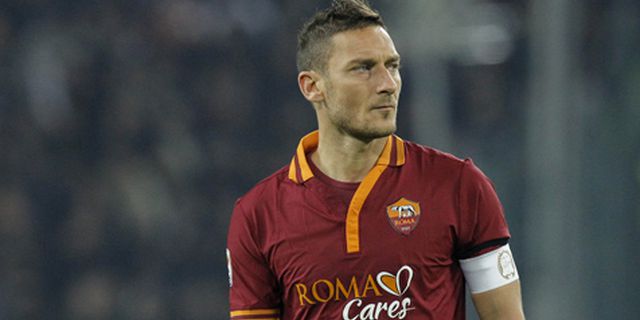 Jika Roma Scudetto, Totti Bernazar Jauhi Es Krim