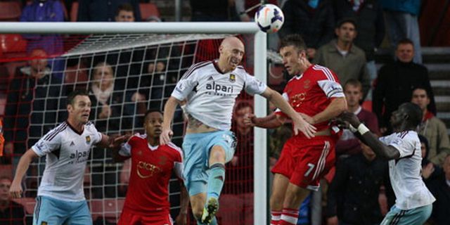 EPL 2014/15 Matchday 3: West Ham vs Southampton EPL 2014/15 Matchday 3: West Ham vs Southampton