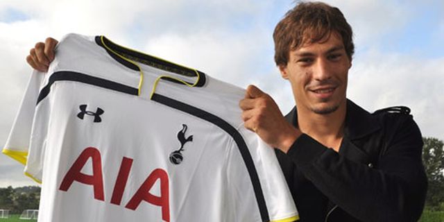 Tottenham Resmi Dapatkan Benjamin Stambouli