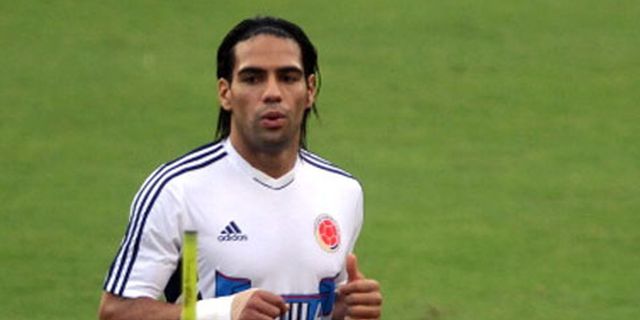 Falcao Janjikan Gelar Juara untuk Fans United