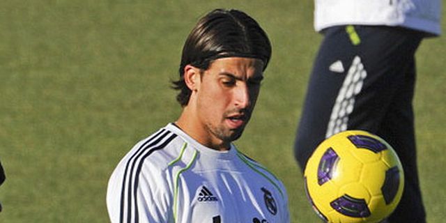 Beda Pendapat Antara Madrid dan Jerman Atas Cedera Khedira