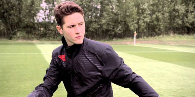 Mata dan Herrera Jadi Bintang Iklan Anyar Sepatu Predator 