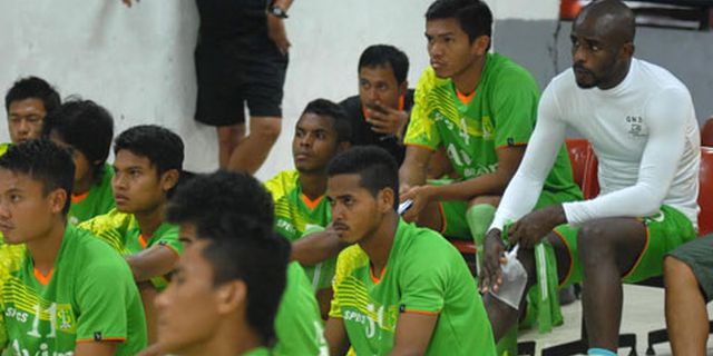 Diar dan Amran Tak Temani Persebaya di Samarinda