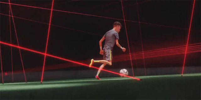 Video: Aksi Lincah Neymar Taklukkan Jebakan Laser