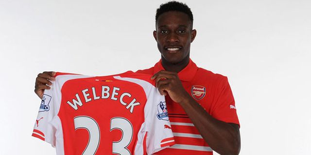 Galeri: Danny Welbeck Bergaya Dengan Kostum Arsenal