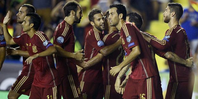 Highlights Kualifikasi EURO: Spanyol 5-1 Makedonia