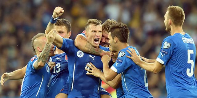 Highlights Kualifikasi EURO: Ukraina 0-1 Slovakia Highlights Kualifikasi EURO: Ukraina 0-1 Slovakia