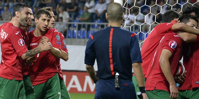 Highlights Kualifikasi EURO: Azerbaijan 1-2 Bulgaria