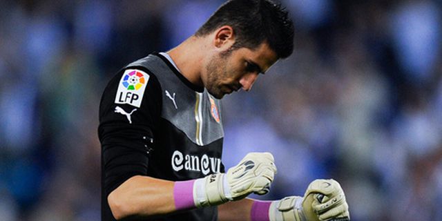 Casilla Jadi Pengganti Casillas di Madrid? Casilla Jadi Pengganti Casillas di Madrid?