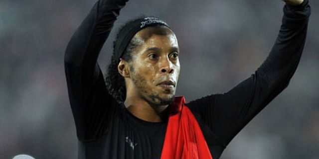 Ronaldinho Ceritakan Kembali Aplaus Luar Biasa Real Madrid