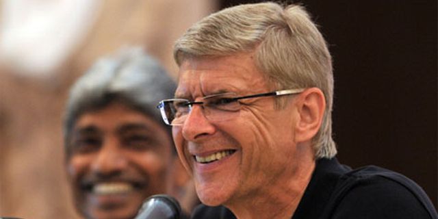 Wenger: Sulit Sekali Tangani Maradona! 