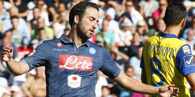 Galeri Foto: Napoli 0-1 Chievo Galeri Foto: Napoli 0-1 Chievo