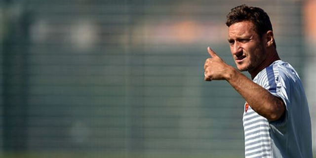 Totti: Barca dan Madrid Berpeluang Besar Juara Liga Champions Totti: Barca dan Madrid Berpeluang Besar Juara Liga Champions