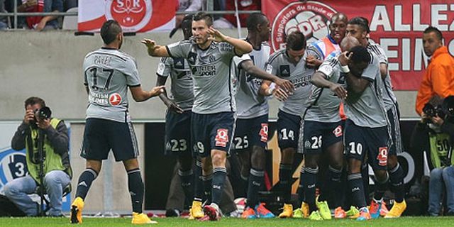 Marseille Berpesta di Stade Auguste Delaune