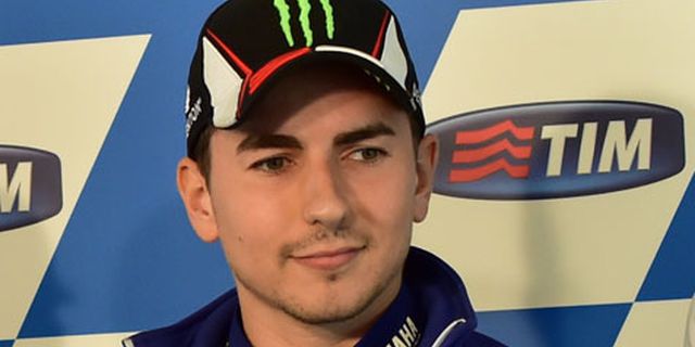 Yamaha Bantah Mekanik Lorenzo Bakal Direkrut Vinales