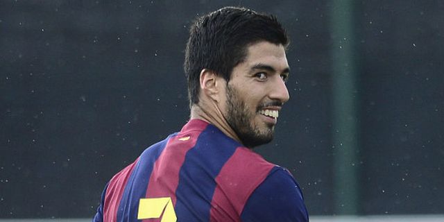 Galeri Foto: Suarez Beraksi Lawan Garuda Jaya Galeri Foto: Suarez Beraksi Lawan Garuda Jaya