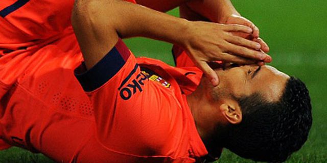 Coba Tiru Trik Messi, Pedro Malah Terpeleset Coba Tiru Trik Messi, Pedro Malah Terpeleset