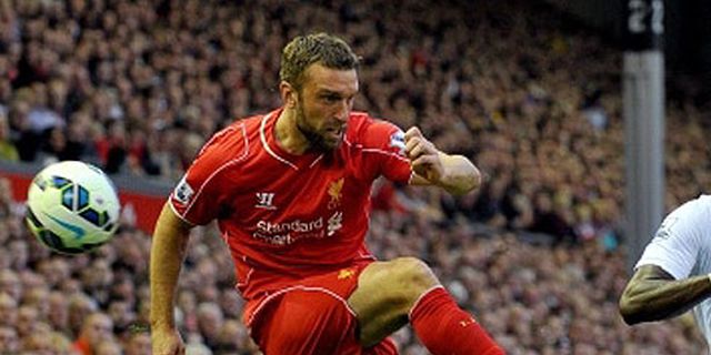 Lambert Berharap Dipercaya Rodgers Turun di Derby Merseyside