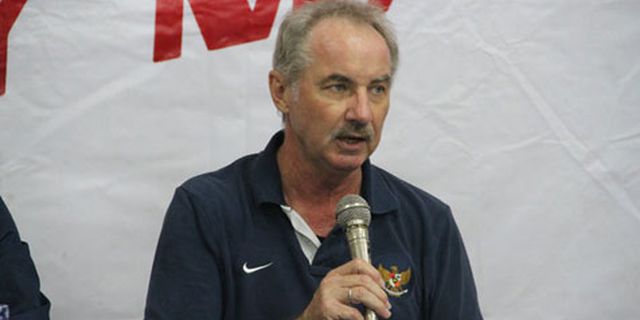 Riedl Isyaratkan Kecewa dengan Debutan Timnas