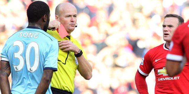 Van Gaal Ogah Permasalahkan Kartu Merah Rooney