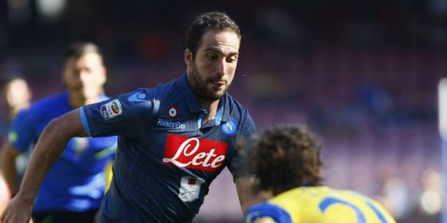 Balotelli Tak Memuaskan, Liverpool Incar Higuain