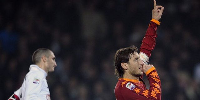 Totti, Delapan Kontra Bianconeri Totti, Delapan Kontra Bianconeri