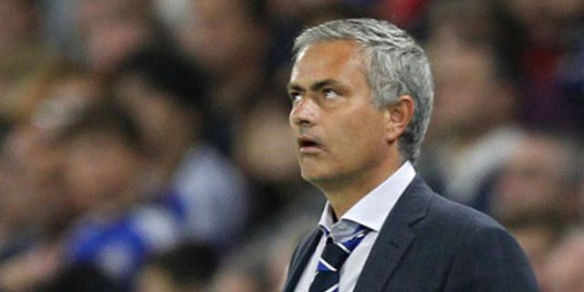 Mourinho Ogah Minta Maaf Pada Wenger