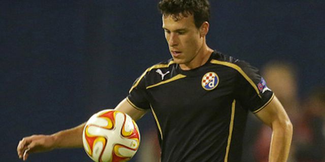 Henriquez Buka Kemungkinan Tinggalkan MU Henriquez Buka Kemungkinan Tinggalkan MU