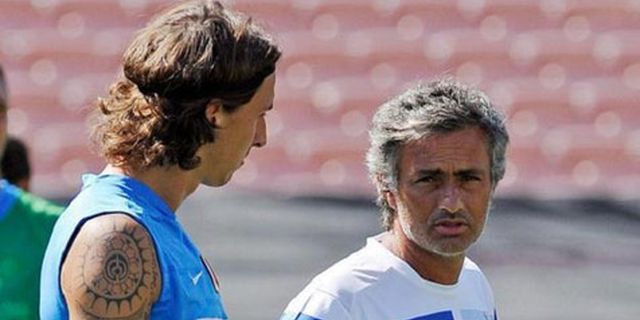 Ibrahimovic: Mourinho Pelatih Yang Paling Cerdas