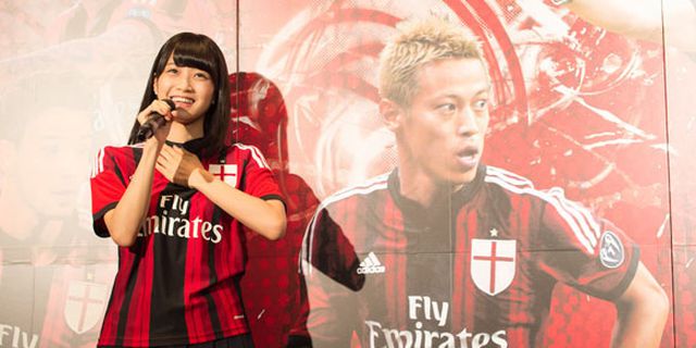 Sambut Milan Channel, Member Idol Group Ini Gambar Wajah Honda