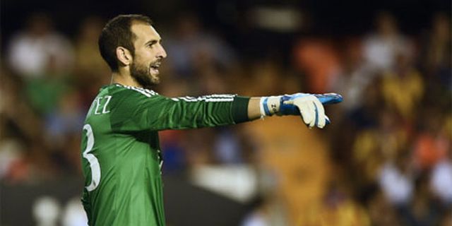 Comeback Diego Lopez Ditunda Satu Pekan