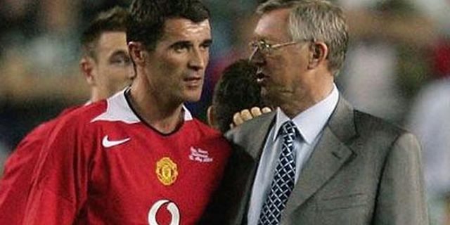 Keane Menyesal Bertahan di Man United Keane Menyesal Bertahan di Man United