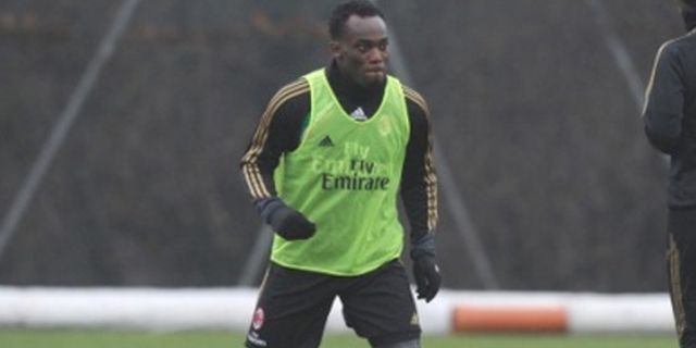 Essien Bantah Mengidap Ebola