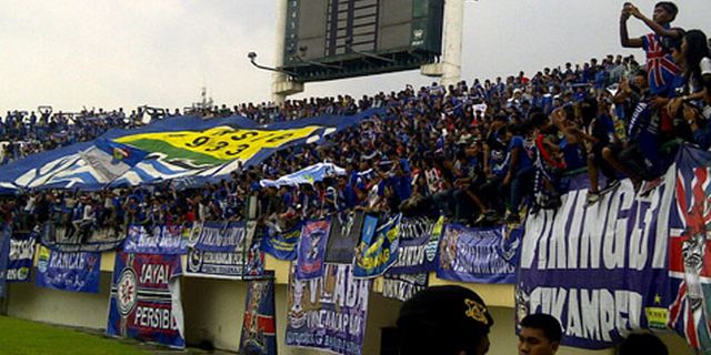 Malam Ini Suporter Persib Tiba di Surabaya