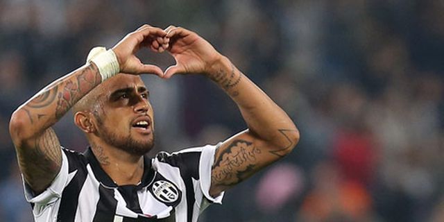 Chile Bantah Juve Paksa Lepas Vidal Chile Bantah Juve Paksa Lepas Vidal