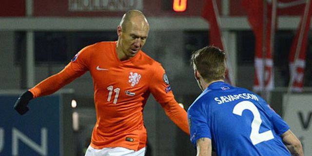 Belanda Kalah, Robben Murka