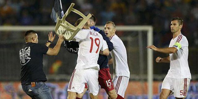 Video: Panas dan Ricuh, Laga Serbia vs Albania Dihentikan 