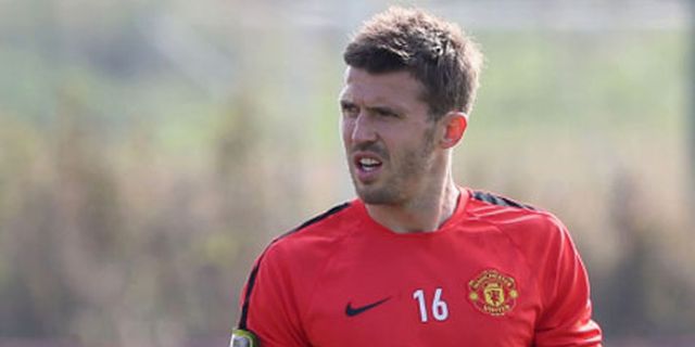 Van Gaal Tak Ingin Paksa Carrick