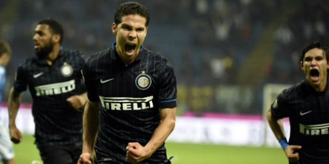 Review: Hernanes Selamatkan Muka Inter