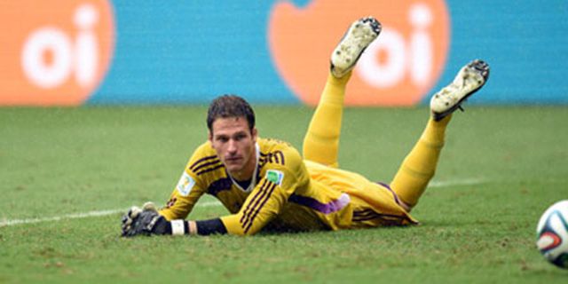 Begovic Masuk Bursa Pengganti Casillas