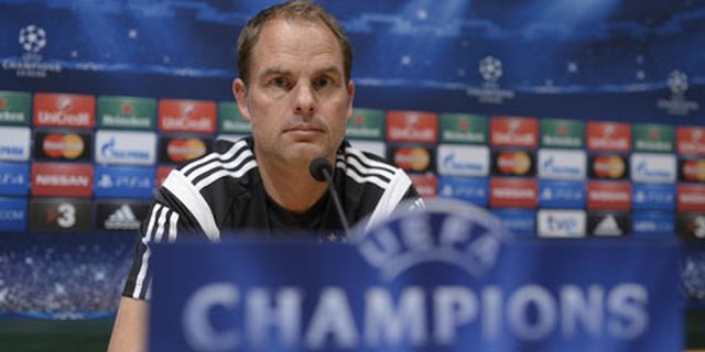 Barcelona vs Ajax, De Boer Optimis Petik Poin Barcelona vs Ajax, De Boer Optimis Petik Poin