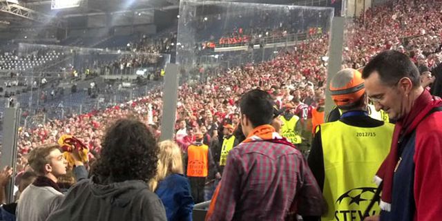 Video: Aksi Mengagumkan Fans Roma dan Bayern di Olimpico