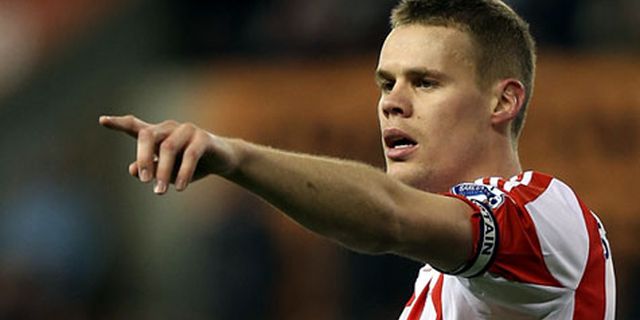 Van Gaal Ngotot Dibelikan Shawcross