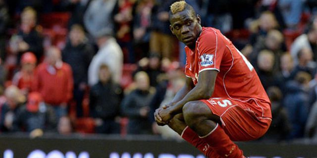 Insiden Tukar Kaus, Balotelli Dibela Dalglish