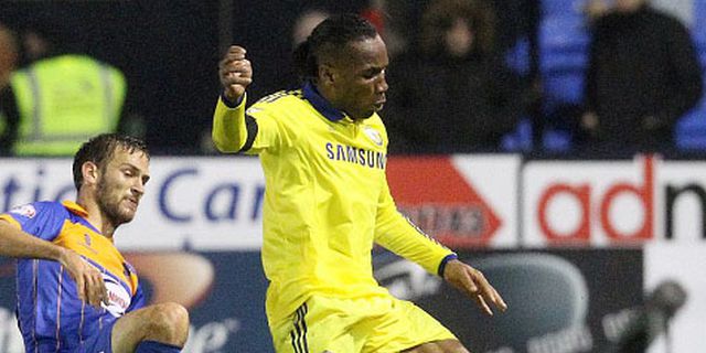 Drogba: Saya Tak Butuh Ban Kapten Terry