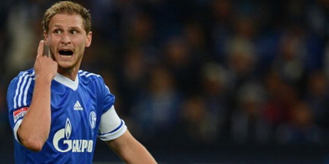 Januari, Man United Tarik Benedikt Howedes?