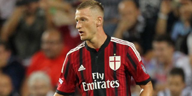 Abate: Milan Kalah Karena Mental Lemah Abate: Milan Kalah Karena Mental Lemah